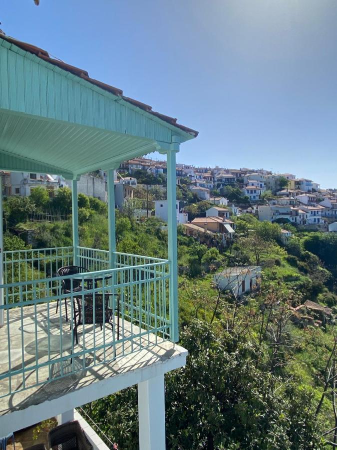 The Balcony Villa Glossa Bagian luar foto